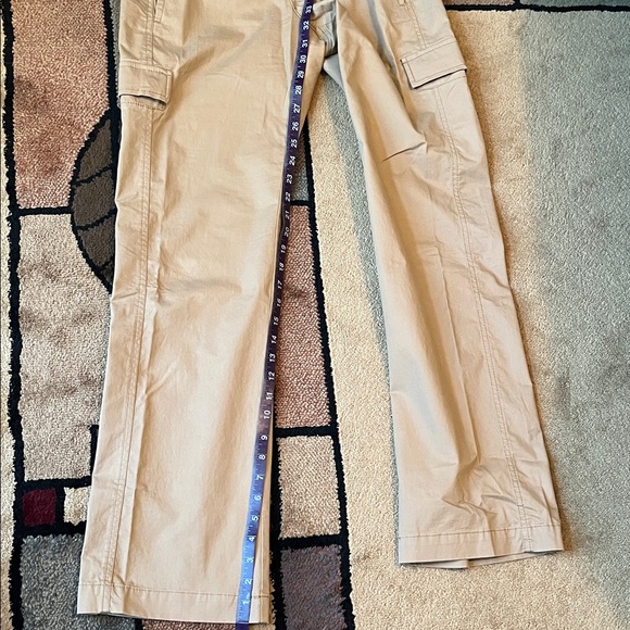 Old Navy Y2K Boot-Cut Flare Leg Low-Rise Pants (Size: 2 Women) - Picture 10 of 10